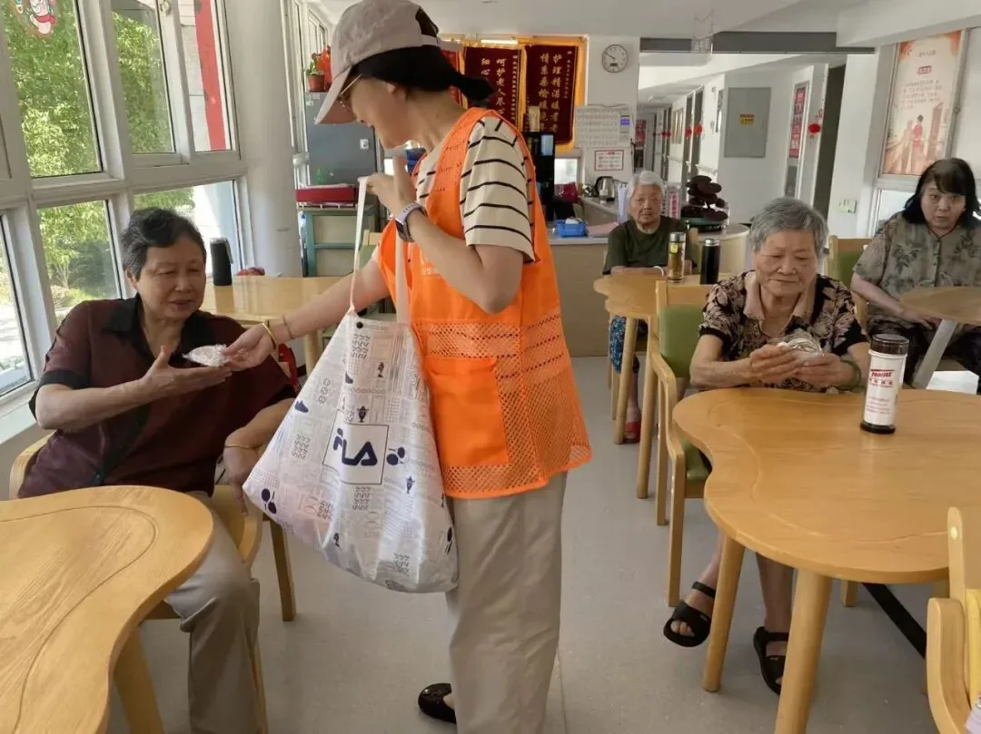 活动回顾丨炎炎盛夏送清凉——“我爱饭米粒”社区版多代同楼夏日暖心行动原文配图(图 11)