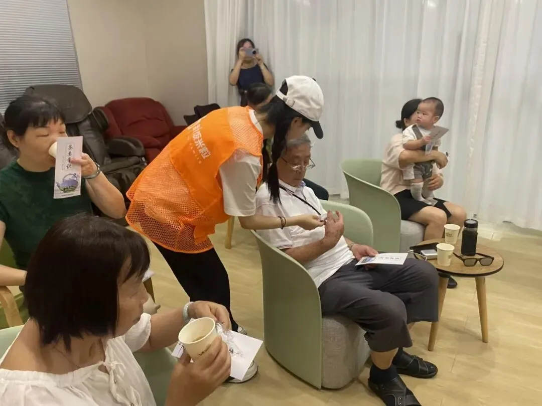 活动回顾丨炎炎盛夏送清凉——“我爱饭米粒”社区版多代同楼夏日暖心行动原文配图(图 5)