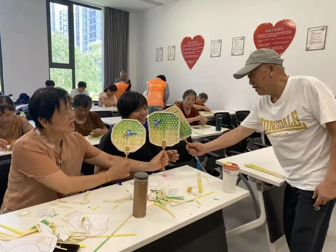 活动回顾丨炎炎盛夏送清凉——“我爱饭米粒”社区版多代同楼夏日暖心行动原文配图(图 16)